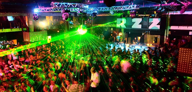 live-music-in-barcelona-clubs-bar-places-razmatazz-raz