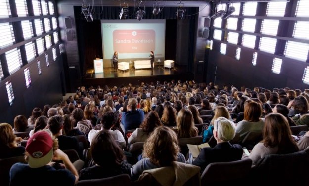 WomenInMobile_event-offMWC2016